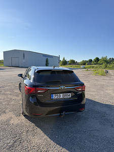 Toyota Avensis 2.0 105kW 2016 (4 foto / 14)