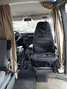 Продам автомобиль (9 фото из 12)