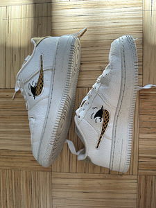 Naiste Nike tossud (3 foto / 5)