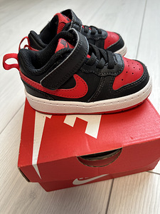 Кроссовки Nike размер 21 (2 фото из 7)