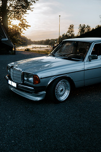 Rentida klassikaline Mercedes w123 tähtpäevadeks / pulmadeks (2 foto / 9)