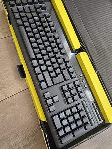 Corsair K55 RGB PRO (4 foto / 4)