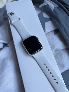 Nutikell Apple Watch SE (40 mm) GPS (3 foto / 3)