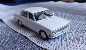 DeAgostini GAZ-21/GAZ-24 "Volga" 1/43 (8 foto / 10)