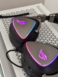 Mänguri kõrvaklapid Asus ROG Delta, must (8 foto / 8)