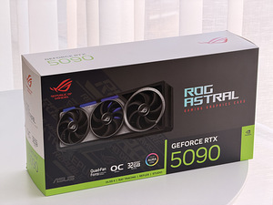 ASUS ROG Astral GeForce RTX 5090 32GB OC Edition (2 foto / 10)