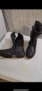 Мотоциклетная одежда (2 фото из 10)