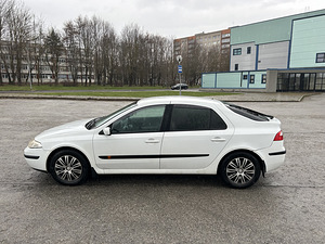 Müüa Renault Laguna (7 foto / 11)