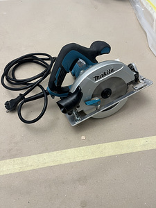 Циркулярная пила Makita HS6601 (1 фото из 3)