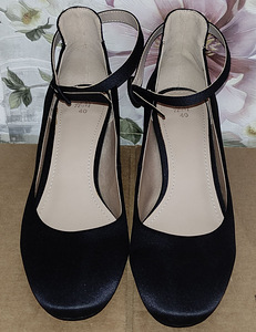 H&M naiste kingad. Suurus 40. Uued (1 foto / 5)