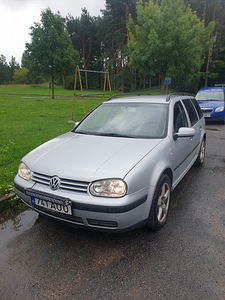 Volkswagen golf 4 (4 foto / 5)