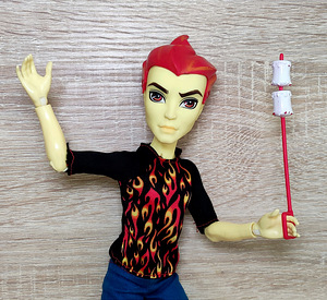 Monster high Heat Burns nukk (2 foto / 3)