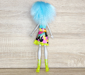 Monster High Silvi Timberwolf nukk (3 foto / 3)