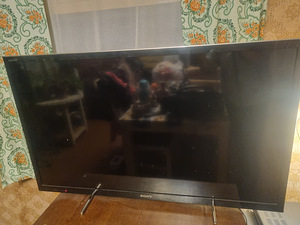 Sony ЖК-телевизор 46" (3 фото из 4)