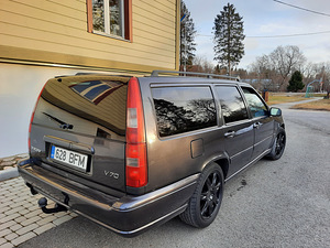 VOLVO V70 2.4 Turbo Üv. 03.2024 (3 foto / 15)