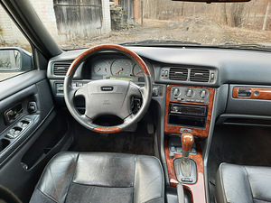 VOLVO V70 2.4 Turbo Üv. 03.2024 (5 foto / 15)