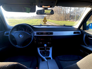 BMW E90 320d (6 foto / 6)