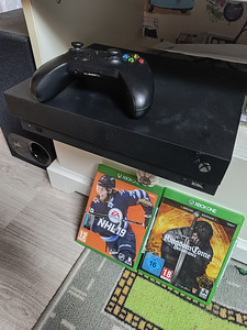 Xbox one X (1 foto / 1)