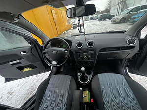 Ford fusion 2006a 1.4 50kw diesel (6 foto / 6)