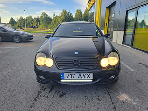 Mercedes-benz c200 cdi,2.2 90kw diesel,2005a (1 foto / 10)
