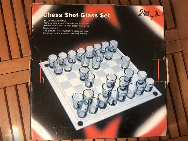 Подарочный набор шахматы-стопки, новый (фото #1)
