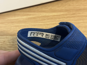 Сандалии adidas 25 (2 фото из 3)