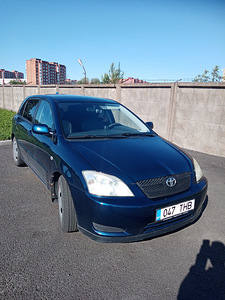 Toyota Corolla (2 фото из 3)