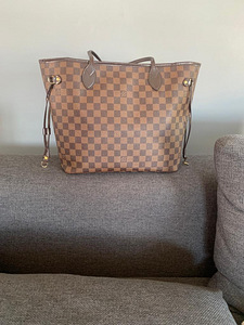 Сумочка LV (7 фото из 7)