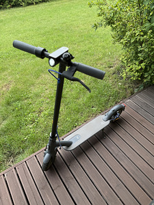 Xiaomi Mi Electric Scooter 3 (6 foto / 6)
