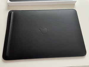 Чехол Apple iPad Pro 10.5 Leather Sleeve Black (5 фото из 5)