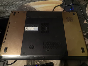 Dell Vostro 3750 17" i5, 8GB,120GB SSD,GeForce 525m (3 foto / 10)