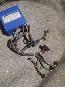 Toiteplokk Chieftec 750W (3 foto / 5)