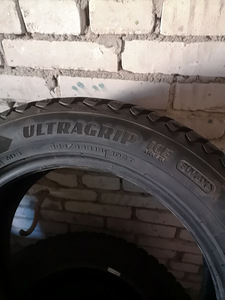 225/55R18 102T Goodyear Ultragrip IceArtic SUV4X4 7mm (4 foto / 6)