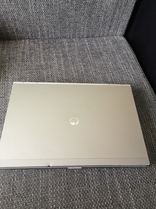 HP EliteBook 8460 i3, 4GB, 120SSD (1 foto / 5)