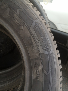 215/65R17 Goodyear UltraGrip IceArtic 2 SUV UUED (4 foto / 5)