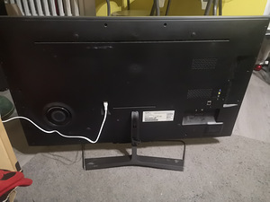 Philipsi 42" 3D SmartTV 42PFL6198K/12 (4 foto / 5)