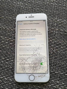 iPhone 8 64 ГБ белый (3 фото из 5)