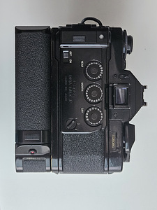 Canon A-1 komplekt (3 foto / 6)