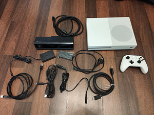 Xbox One S 500Gb (1 foto / 4)