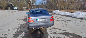 Mercedes Benz c220 dizel (6 foto / 8)