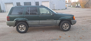 Jeep grand cherokee Laredo 4.0 131kw (7 foto / 7)