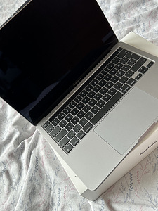MacBook Pro 13” M1 (3 foto / 7)