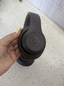 Jbl наушники (4 фото из 6)