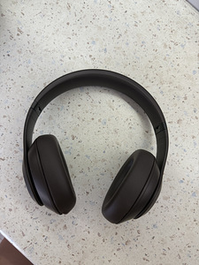 Jbl наушники (6 фото из 6)