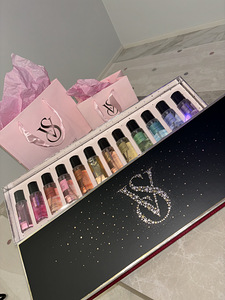 Victoria Secret udu (1 foto / 3)