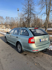 Skoda Octavia 1.2 77kV (4 foto / 11)