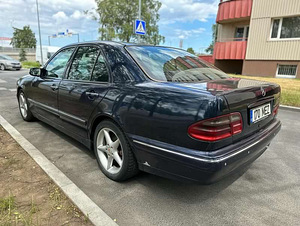 Мерседес е270 2.7 cdi 125кВт (2 фото из 5)
