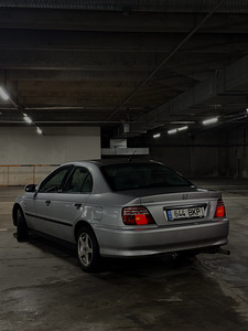Honda Accord 2002 100kw (2 foto / 9)
