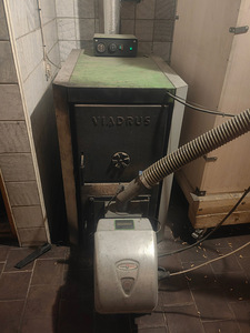 Pelletikatel VIADRUS Hercules Katel Green Eco Therm 32kW (2 foto / 3)