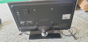 Samsung UE32D4000 (2 foto / 4)